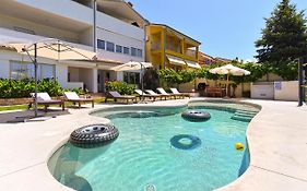 Apartments Valbandon With Pool 31